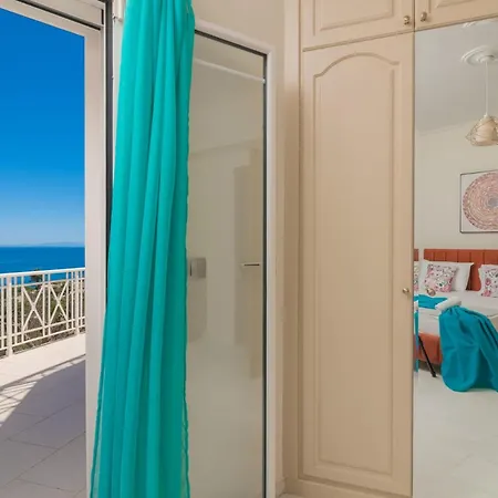 Magnificent - 5 Bedrooms - Anoipagasi - Spectacular Sea And Views - Hilltop Location 4* Argassi