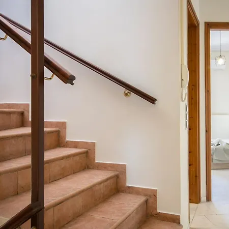 Magnificent - 5 Bedrooms - Anoipagasi - Spectacular Sea And Views - Hilltop Location Hotel Argassi
