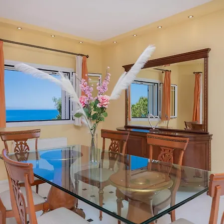 Magnificent - 5 Bedrooms - Anoipagasi - Spectacular Sea And Views - Hilltop Location 4*