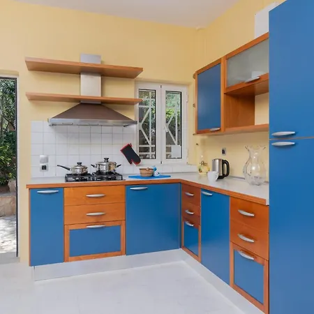 Magnificent - 5 Bedrooms - Anoipagasi - Spectacular Sea And Views - Hilltop Location Hotel Argassi