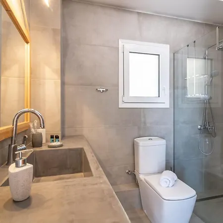 Magnificent - 5 Bedrooms - Anoipagasi - Spectacular Sea And Views - Hilltop Location Hotel Argassi